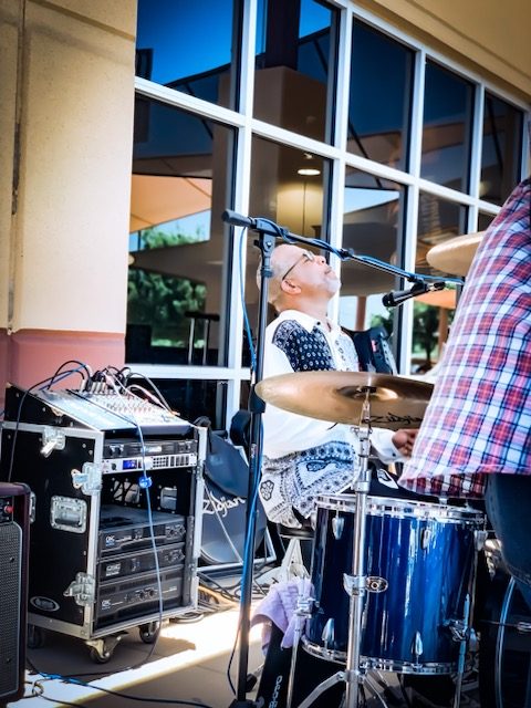 Dan Gonzalez Band live