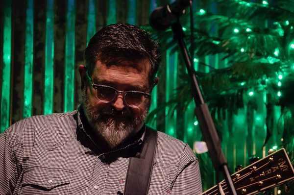 Dan Gonzalez Band live
